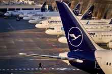 Gegenseitige Vorwürfe: Wieder Hunderte Flugausfälle: Fünfter Streiktag in Folge bei Lufthansa