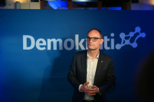 Logar končal pogajanja z Golobom. Svoboda: Priča smo jasni politični prevari.