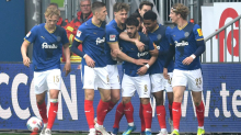2. Fußball-Bundesliga: Klassenerhalt greifbar: Kiel fertigt Kaiserslautern ab