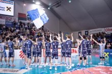 Hartberger Volleyball-Fans zu laut! Ried verbietet „lärmerzeugenden Geräte“