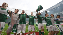 Fußball-Bundesliga: Raketen, Rote Karten, Rivalität: Werders wichtiger Derbysieg