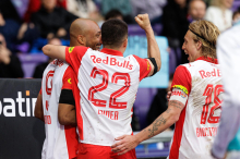 Red Bull Salzburg besiegt Austria Wien und bleibt im Titelrennen