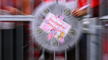Gewalt unter Fußballfans: Massenschlägerei vor Bayern-Spiel – Verletzte und Festnahmen