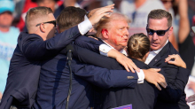 Verschwörungstheorie: Alles nur Show? MAGA zweifelt am Attentat auf Donald Trump