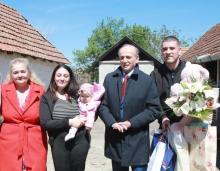 KRKOBABIĆ U ČOKI: Dirljiv susret sa Katarinom, Dejanom i devetomesečnom Nađom! 