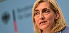 Krankenversicherung: So verteidigt Nina Warken die Einschnitte durch ihr Sparpaket