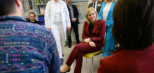 Reform durch Nina Warken: Diese Einschnitte könnte die Pflege treffen
