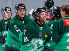 Zach Boychuk tudi prihodnjo sezono v dresu Olimpije