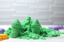 Previdno pri nakupu barvnih, čarobnih in kinetičnih peskov: vsebujejo lahko azbest