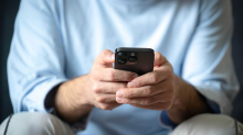 Love-Scamming: Betrüger ergaunern 100.000 Euro mit Liebesmasche