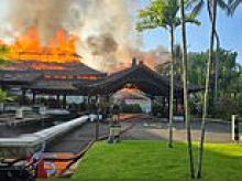 Dramatic scenes as a fire rips through Club Med Bali resort in Nusa Dua, forcing Aussie families to flee