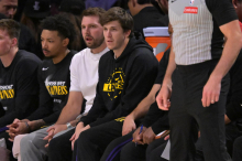 Ob 2.00: Houston – LA Lakers