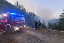 Feuer hat sich weiter ausgebreitet: Brand in Eisbach-Rein: 400 Feuerwehrleute im Einsatz