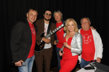 Stadtsaal-Feldkirchen: Ein Musikabend voller Extravaganz und Super Stimmung
