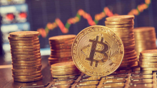 Bitcoin prvič po januarju proti 80 tisoč dolarjem. Kaj poganja rast?