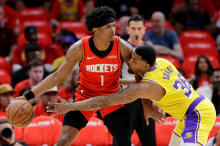 Ob 3:30: Houston - Los Angeles Lakers