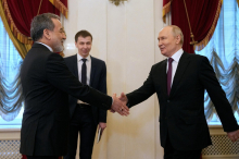 Putin na srečanju z Aragčijem: Rusija bo še naprej podpirala Iran in krepila strateške odnose