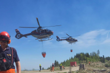 Waldbrand: Hubschrauber dürfen Löschwasser nicht aus der Mur holen