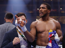 Joshua se julija vrača v ring
