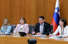 Začetek drugega kroga za predlaganje kandidata za mandatarja 6. maja