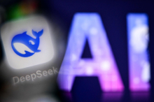 Hitziger KI-Wettstreit mit den USA : Weltwissen made in China: Deepseek sorgt mit neuem KI-Modell für Aufregung