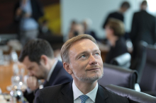 Jetzt in der Privatwirtschaft: Deutscher Ex-Finanzminister Lindner wird neuer Chef der Autoland AG