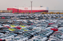 Preiskrieg belastet China-Markt: Chinesische E-Autos: Behörden gehen gegen „ruinösen Preiswettbewerb“ vor