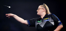 Darts: Beau Greaves schlägt drei Ex-Weltmeister – und schreibt wieder Geschichte