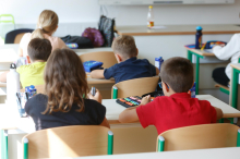 V vrtce in osnovne šole je bilo vpisanih manj otrok, dijakov pa je bilo v šolskem letu 2025/26 več
