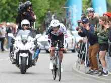 Pogačarja vidijo kot rešitelja, prišel je po zmago, ne po denar