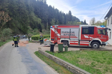 Schwere Unfälle: Frontalkollision in Kärnten mit drei Verletzten 