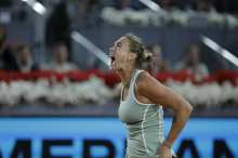 Sabalenka zapravila šest zaključnih žogic in se poslovila od Madrida