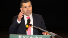 Kommunen: Augsburgs neuer OB Freund startet mit Vierer-Bündnis