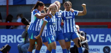 Brighton & Hove Albion baut Europas erstes Fußballstadion für Frauenmannschaft