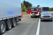 Lkw fing auf der Südautobahn Feuer – der Lenker reagierte blitzschnell