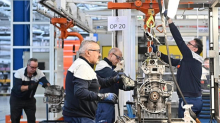 L’Italia è quasi ferma: il Pil cresce dello 0,2%, solo mezzo punto nel 2026. Balzo dell’inflazione