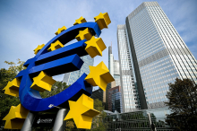 Svet ECB-ja ob povečanih tveganjih ohranja obrestne mere nespremenjene