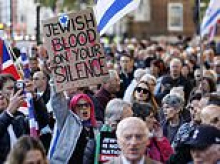 'Actions not words': Hundreds of Jewish supporters come together - demanding Starmer protect their community in wake of Golders Green stabbing