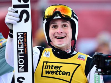 Domen Prevc in neverjetne številke: več kot devet kilometrov skokov v eni sezoni