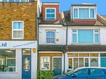 Pint-sized home in leafy London suburb that is narrower than a Tube carriage goes on sale for £642,000