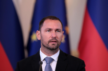 Dolenc: Odločitve ECB-ja so še naprej usmerjene v cilj stabiliziranja inflacije