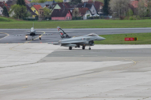Flughafen Klagenfurt: Unbekanntes Flugzeug löst  Eurofighter-Alarm in Kärnten aus
