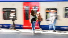 Nahverkehr: Drei Jahre Deutschlandticket: Forderungen nach ÖPNV-Ausbau