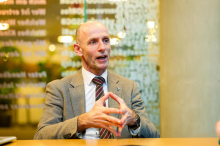 Ehrenhöfer Interview: „Wir müssen den Speck wegschneiden“