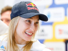Janja Garnbret in Jennifer Buckley v finale prve tekme sezone