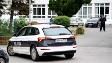 Izrešetao rođenog brata: Usmrtio ga iz automatske puške, pa pobegao sa lica mesta