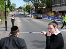 Former marines are hired to protect synagogues and Jewish schools after wave of anti-Semitic attacks