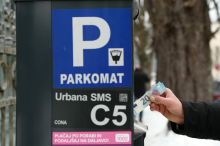 Pacienti onkološkega inštituta se spopadajo s težavami pri parkiranju