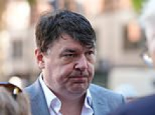 'He never called to ask how I was doing': Father Ted co-creator Graham Linehan accuses Ardal O'Hanlon of abandoning him amid trans row