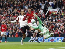 Manchester City pod pritiskom, Benjamin Šeško zadel in se poškodoval